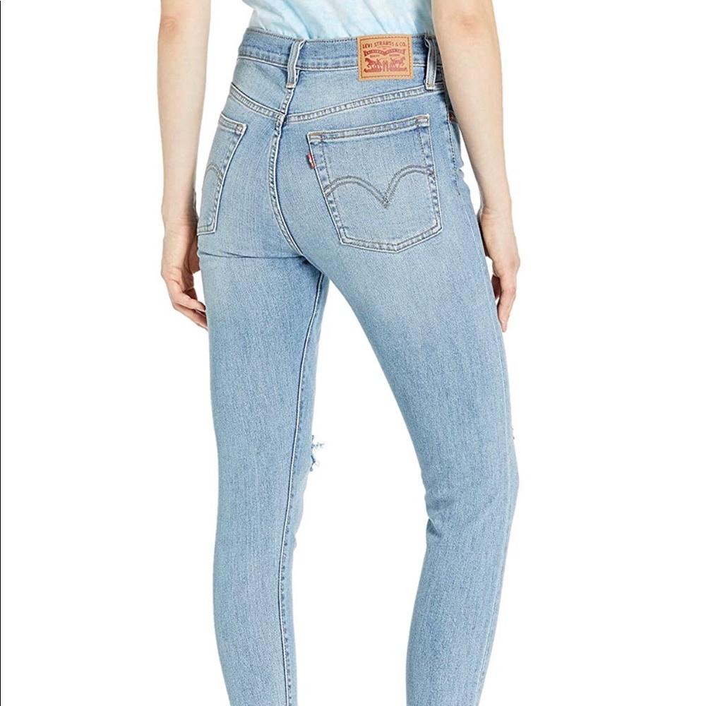 LEVI’S WEDGIE SKINNY JEANS